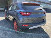 Вид сзади слева