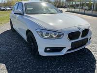 Pogled sprijeda desno