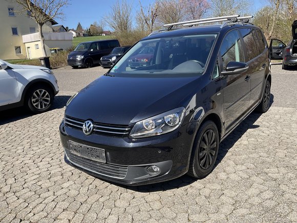 Вид спереди слева