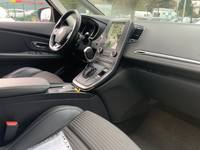 Вид на салон