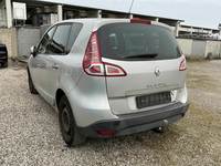 Pogled straga lijevo