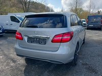 Aanzicht achter rechts