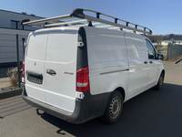 Widok z tyłu po stronie prawej