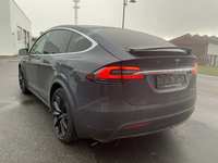 Вид сзади слева