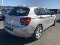 Widok z tyłu po stronie prawej