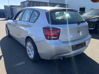 Widok z tyłu po stronie lewej