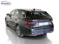 Vue de l’arrière gauche