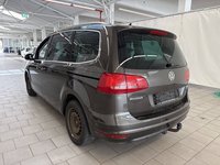 Вид сзади слева