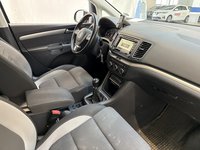 Вид на салон