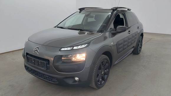 Вид спереди слева