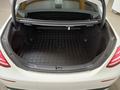 View of boot / luggage space