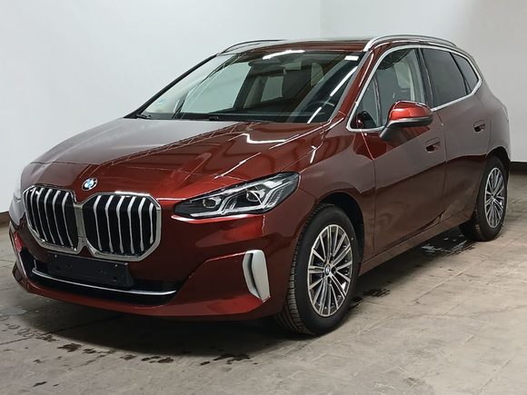 Pogled od napred levo