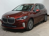 Pogled od napred levo