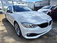 Náhled zpředu zprava