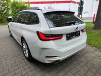 Widok z tyłu po stronie lewej