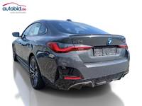 Вид сзади слева