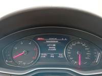 Pohled na přístrojovou desku