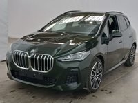 Pogled od napred levo