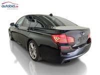 Vaade tagant vasakult