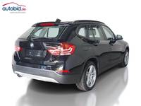 Aanzicht achter rechts