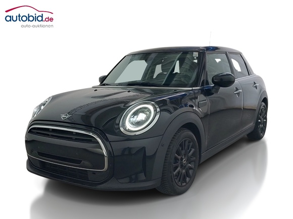 Skats no kreisās puses priekšā