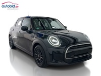 Skats no labās puses priekšā