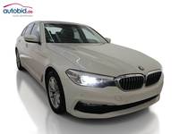 Skats no labās puses priekšā