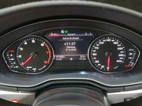 Pohled na přístrojovou desku