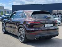 Pogled od pozadi levo