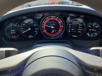 Pohled na přístrojovou desku