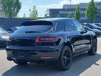 Aanzicht achter rechts