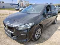 Pogled sprijeda lijevo