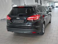 Widok z tyłu po stronie prawej