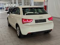 Widok z tyłu po stronie lewej