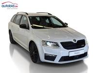 Pogled desno spredaj