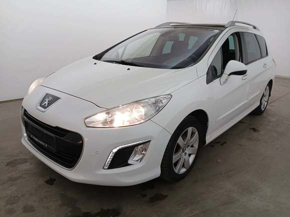 Widok z przodu po stronie lewej