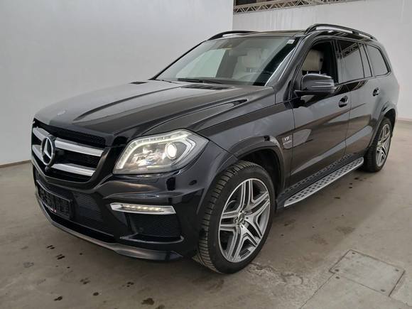 Widok z przodu po stronie lewej