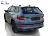 Vue de l’arrière gauche