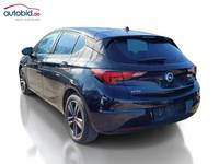 Vue de l’arrière gauche