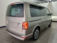 Aanzicht achter rechts