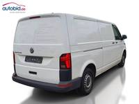 Vue de l’arrière droit