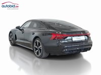 Vaade tagant vasakult