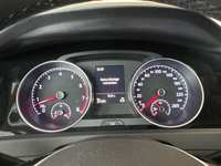 Pohled na přístrojovou desku