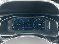 Pohled na přístrojovou desku