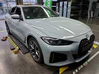 Pogled desno spredaj