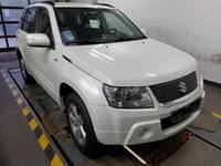 Pogled desno spredaj