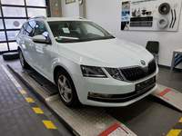 Pogled desno spredaj