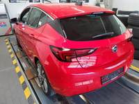 Widok z tyłu po stronie lewej