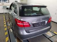 Widok z tyłu po stronie lewej