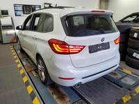 Widok z tyłu po stronie lewej